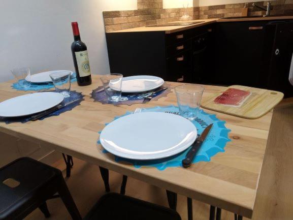 Apartamento Lumineux Historique De Saint-esprit *